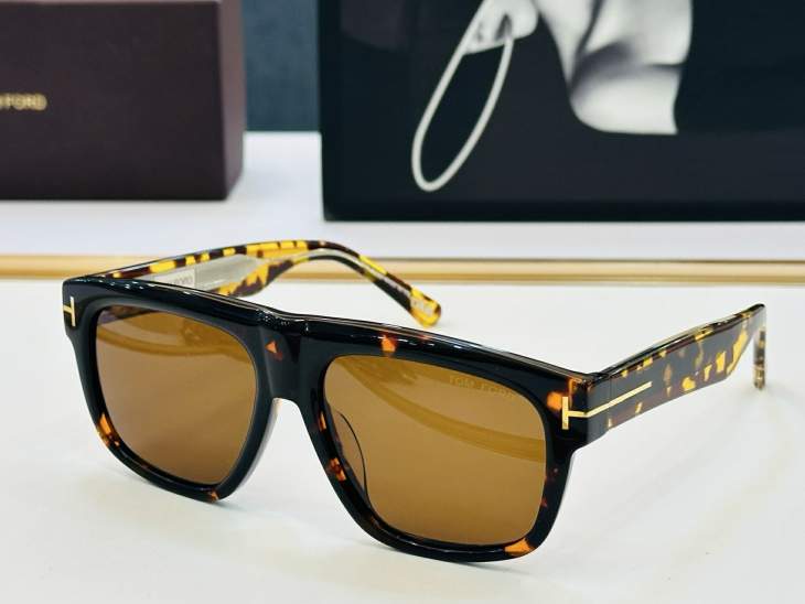 Picture of Tom Ford Sunglasses _SKUfw76017472fw